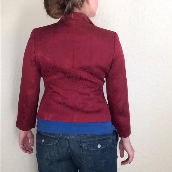 Anne Klein red textured sleek blazer 3/4 sleeves - Picture 3 of 6